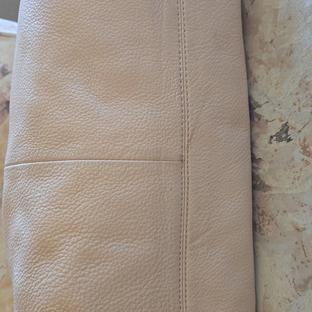 Tory Burch Marion Slouchy Tote - Picture 5 of 16
